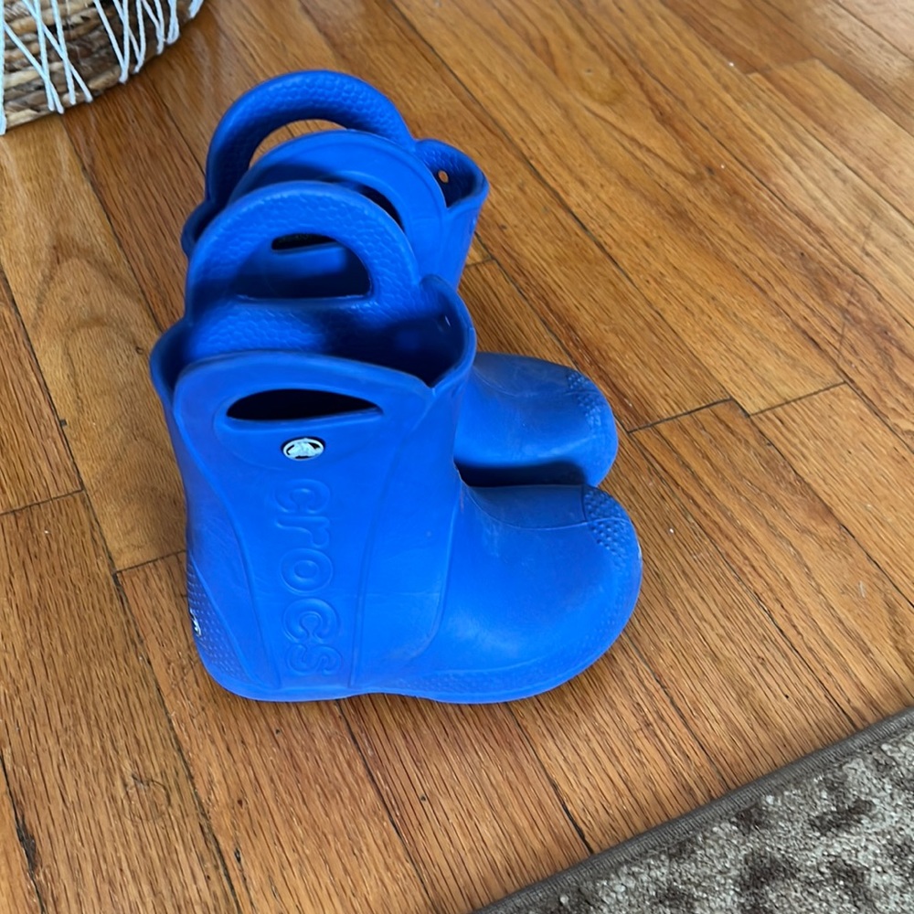 Crocs boots size 8